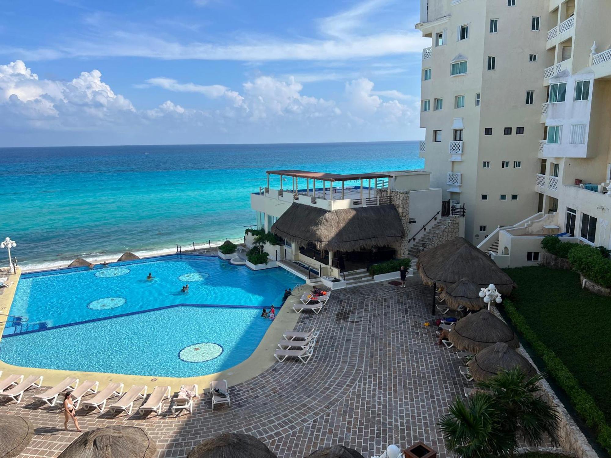 “Magic Sunrise At Cancun” Exteriör bild